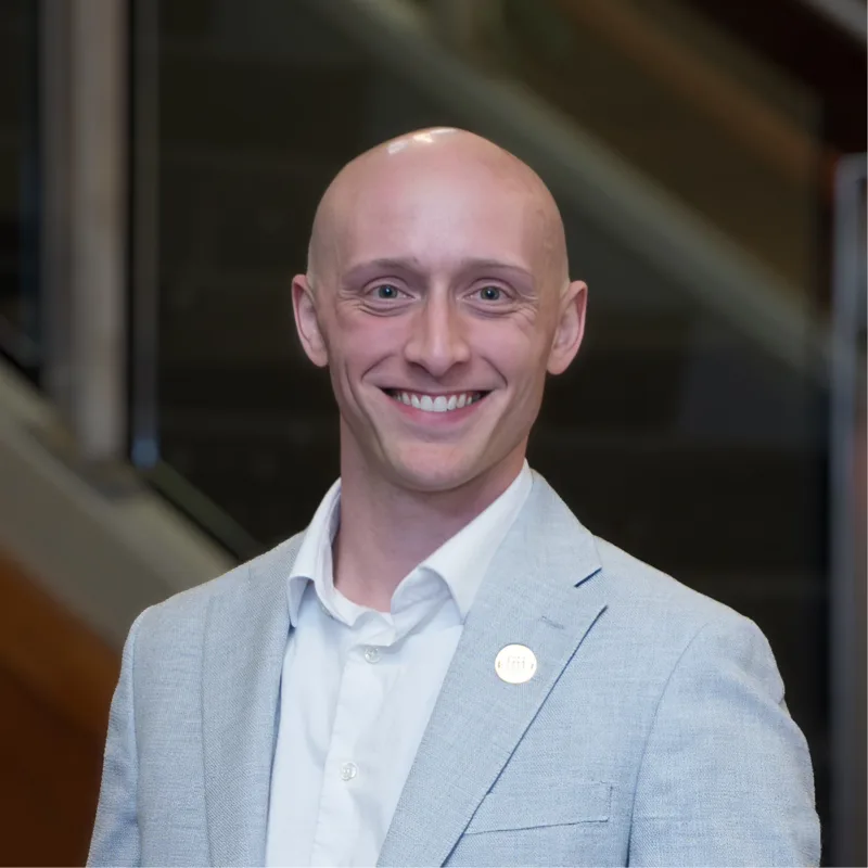Headshot of Josh Noll